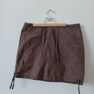 Columbia brown cargo skort with side ruching-large